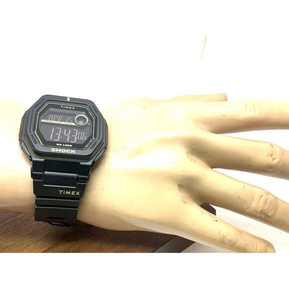 Timex Men's Watch TW2V59800 Command Encounter Digital Quartz Indiglo Black 45mm - Picture 5 of 15